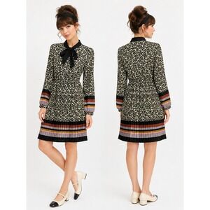Mia Mod Floral Pleated Dress‎ Medium Olive Green Tie Neck Mod Retro Striped Twee